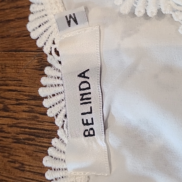 Lace top - Picture 2 of 3